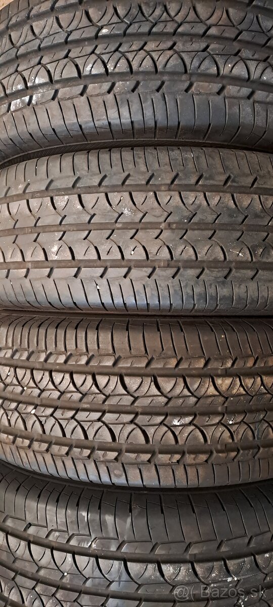 Predám 4ks jazdené letné 235/65r16C Barum na dodávku