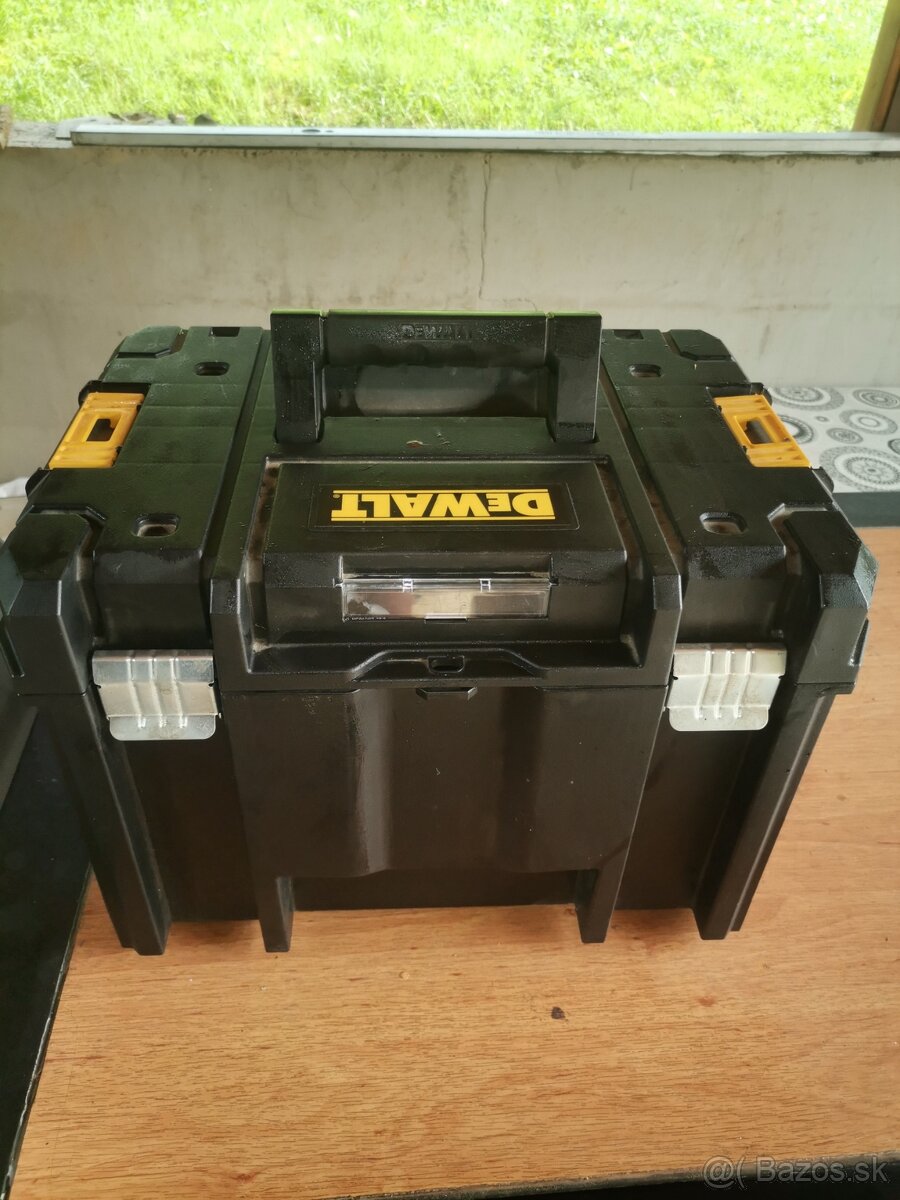 Dewalt rotačný laser