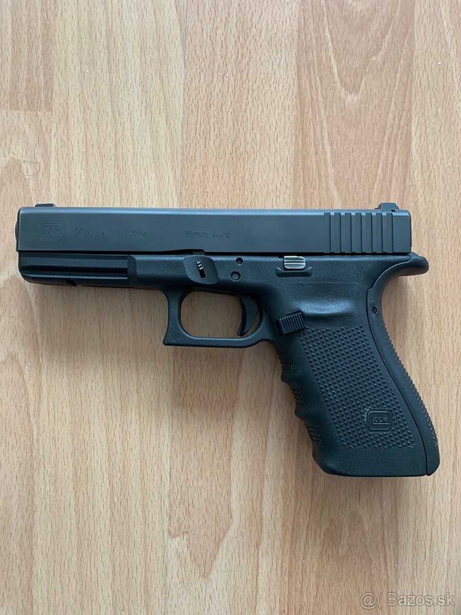 GLOCK 20