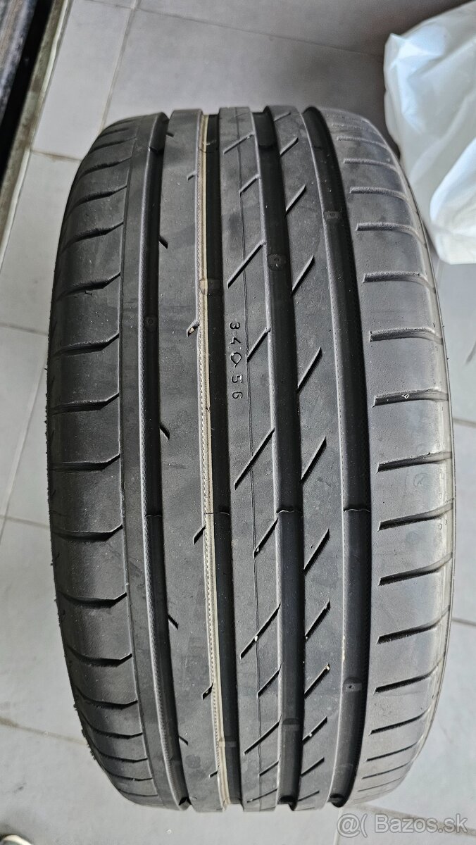 Letné pneu Nokian 225/40 r18