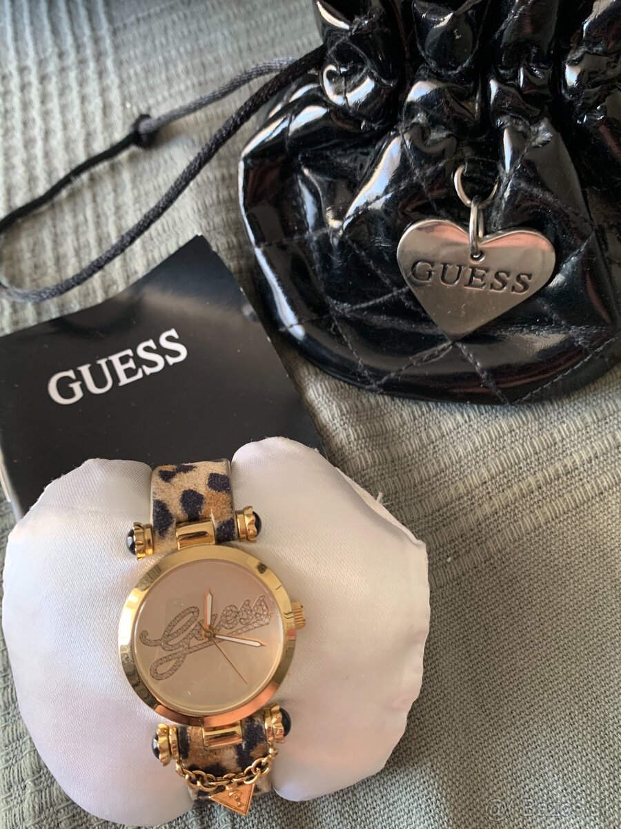 Damske hodinky Guess