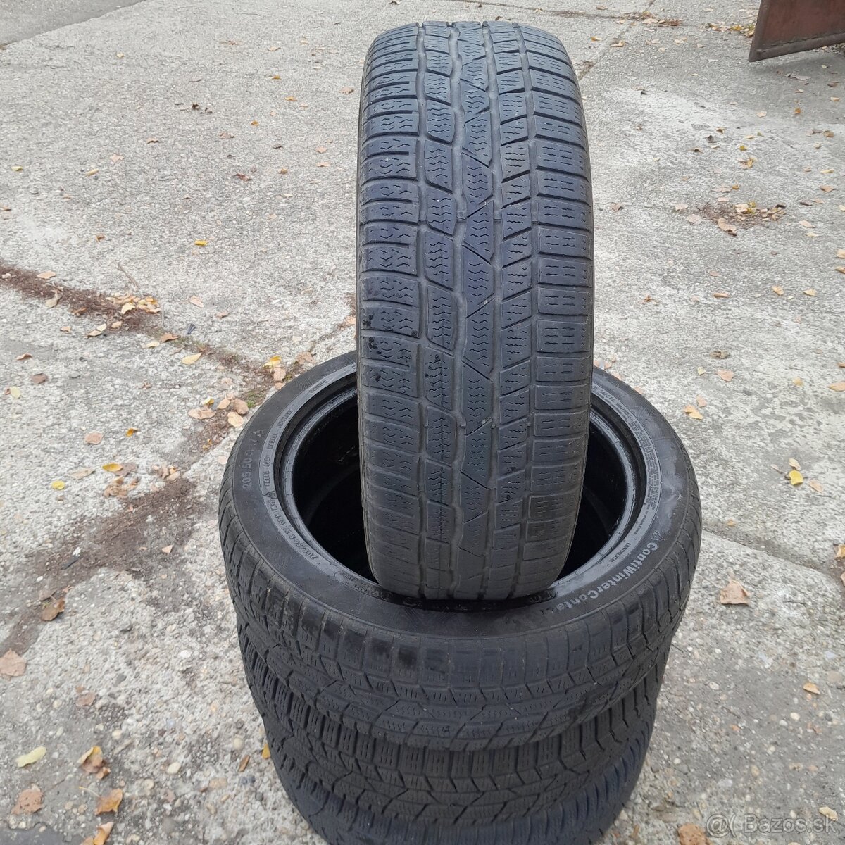 Zimne pneu. 205/50 R17