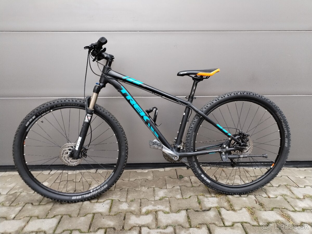 Trek Excaliber 7 M/29" hydr. brzdy, cierna farba