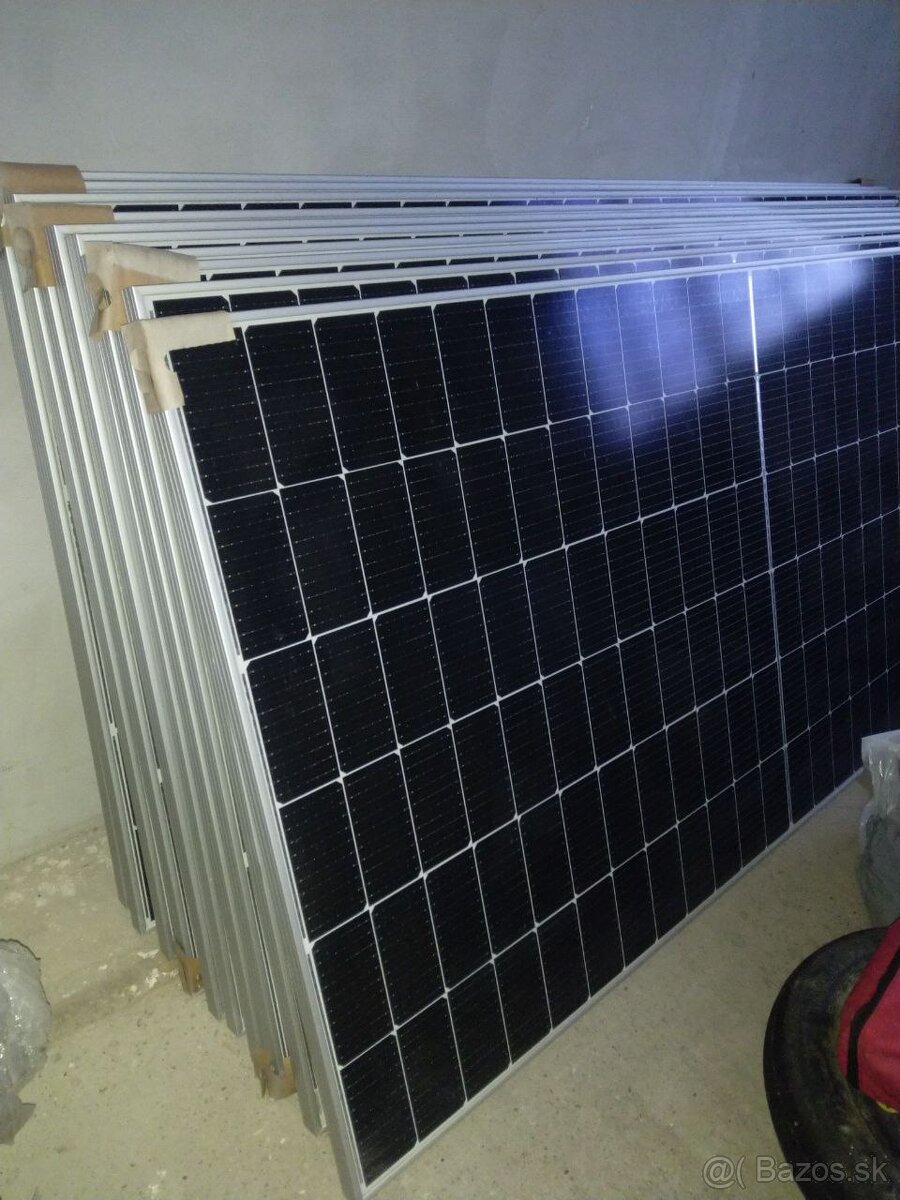 Fotovoltaicke panely 550W Monokrystal