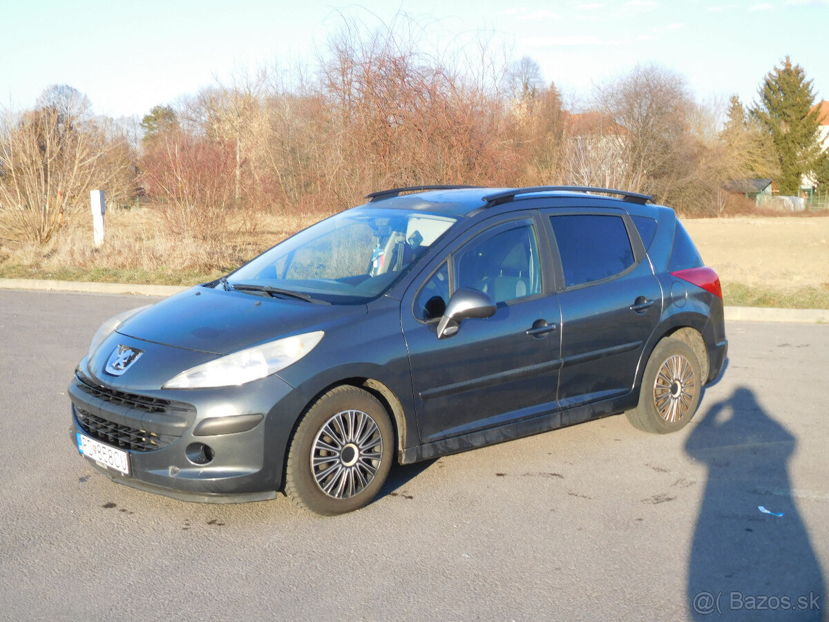 Peugeot 207 sw 1,4 benzín