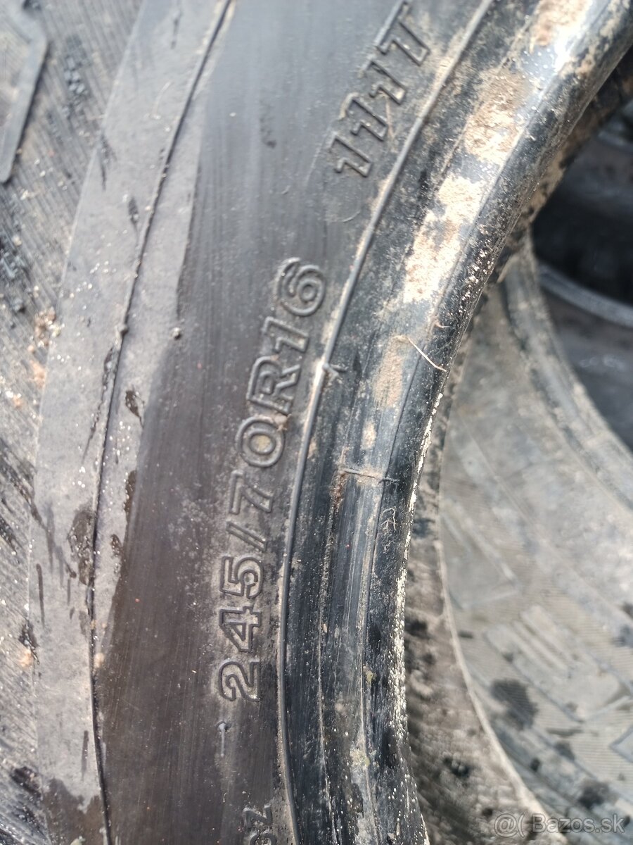 245/70r16