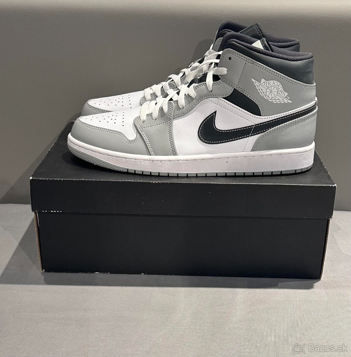 Jordan 1 Mid Light Smoke Grey Anthracite 46