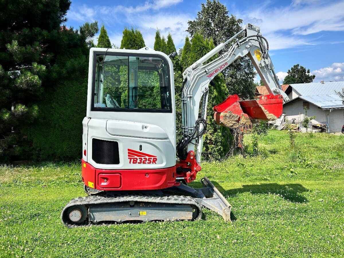 Takeuchi Tb325r