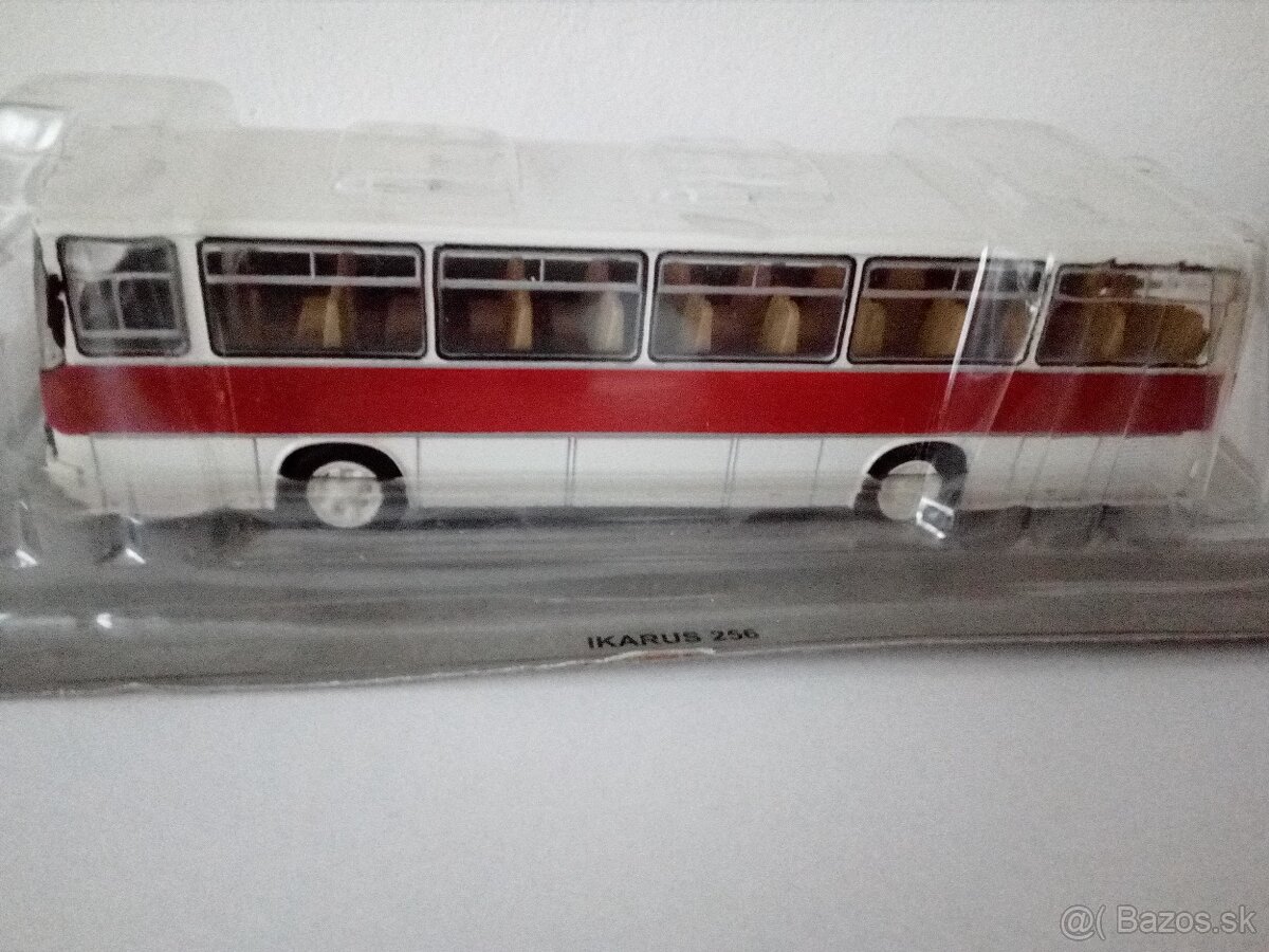 Predám model Ikarusu 256 1:72.