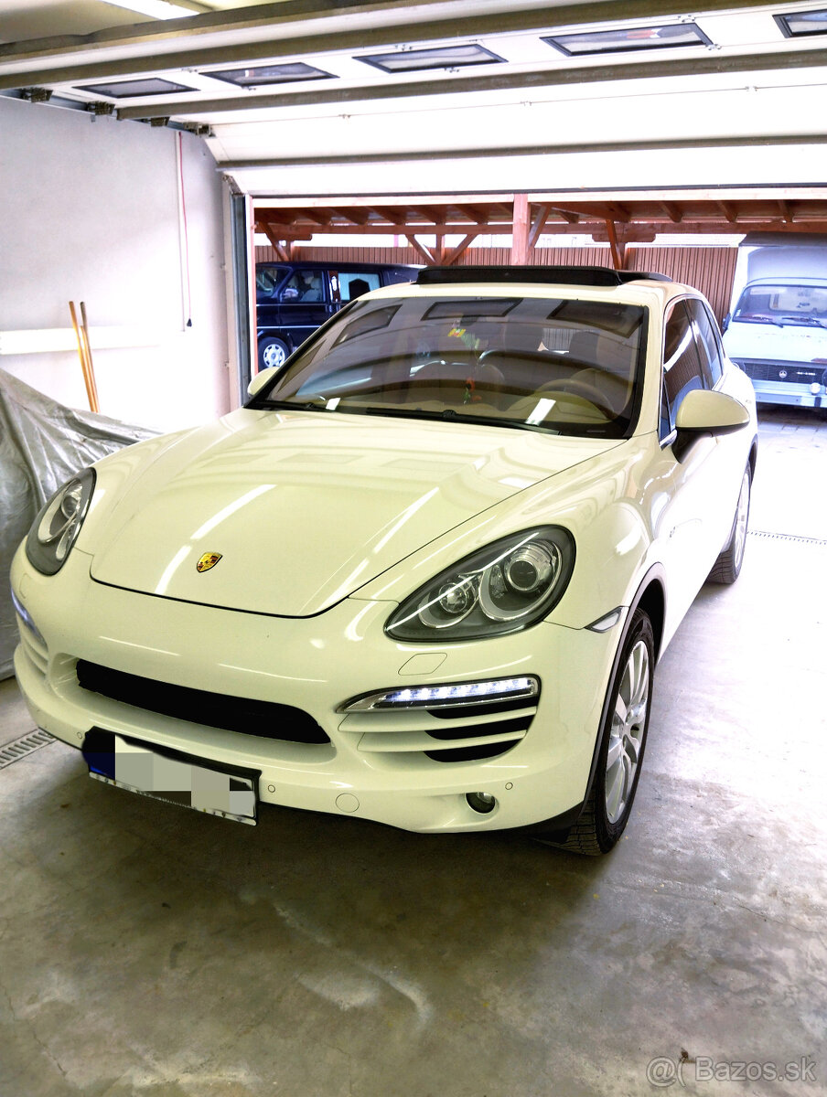 PORSCHE CAYENNE FULL VÝBAVA