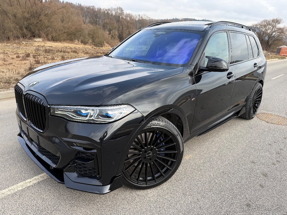 BMW X7 M50i BLACK INDIVIDUAL Plná výbava