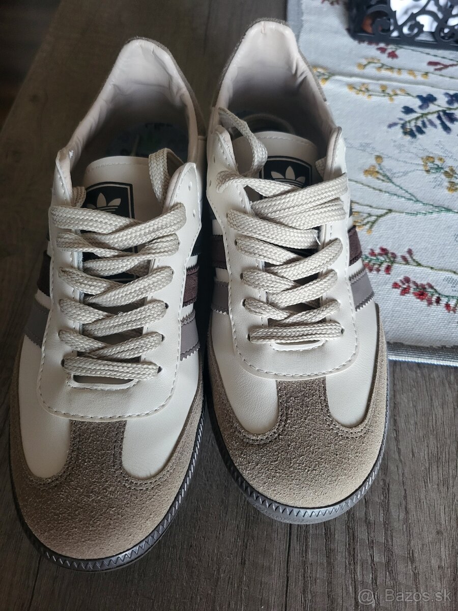 Adidas Samba