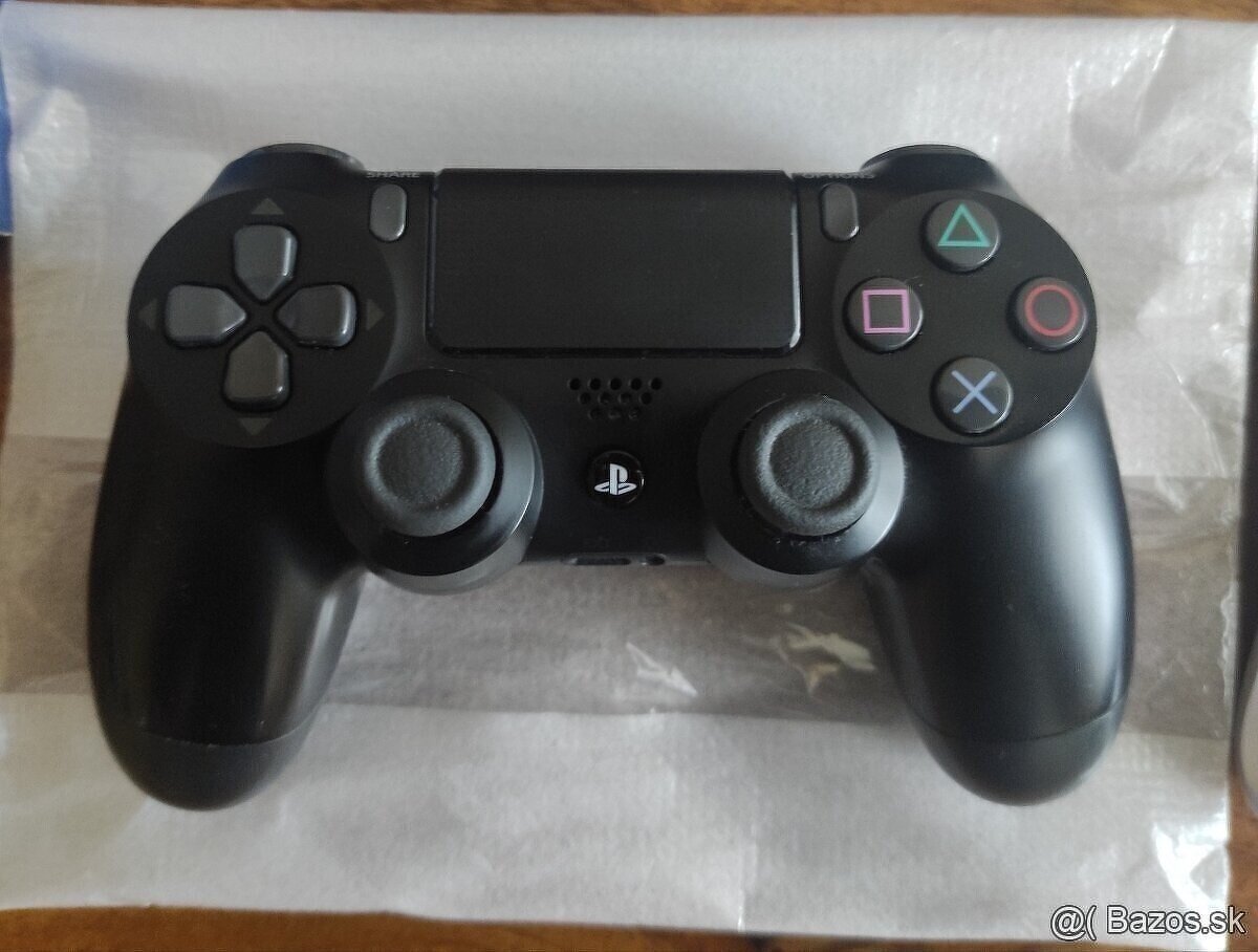 Predám originál Sony Playstation 4 Dualshock V2