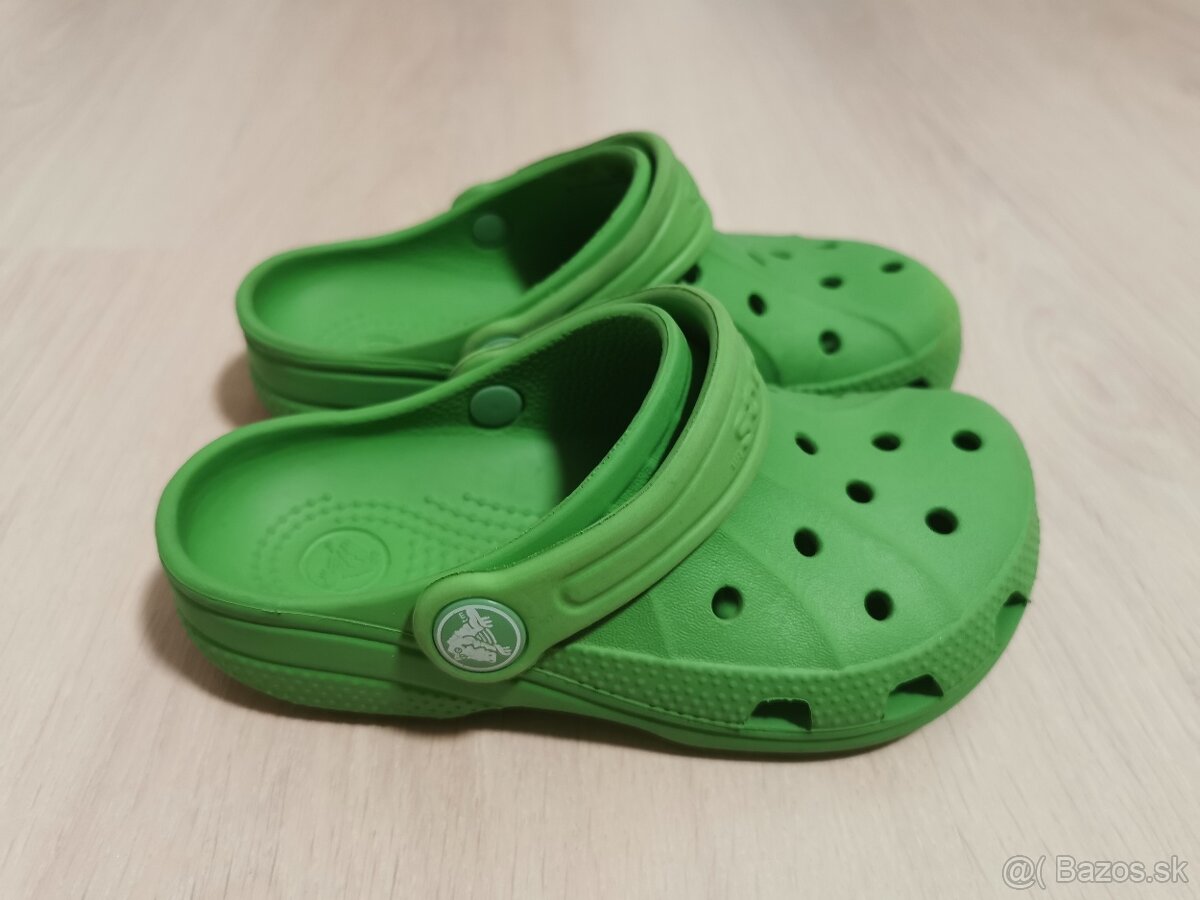 Crocs 28, 29