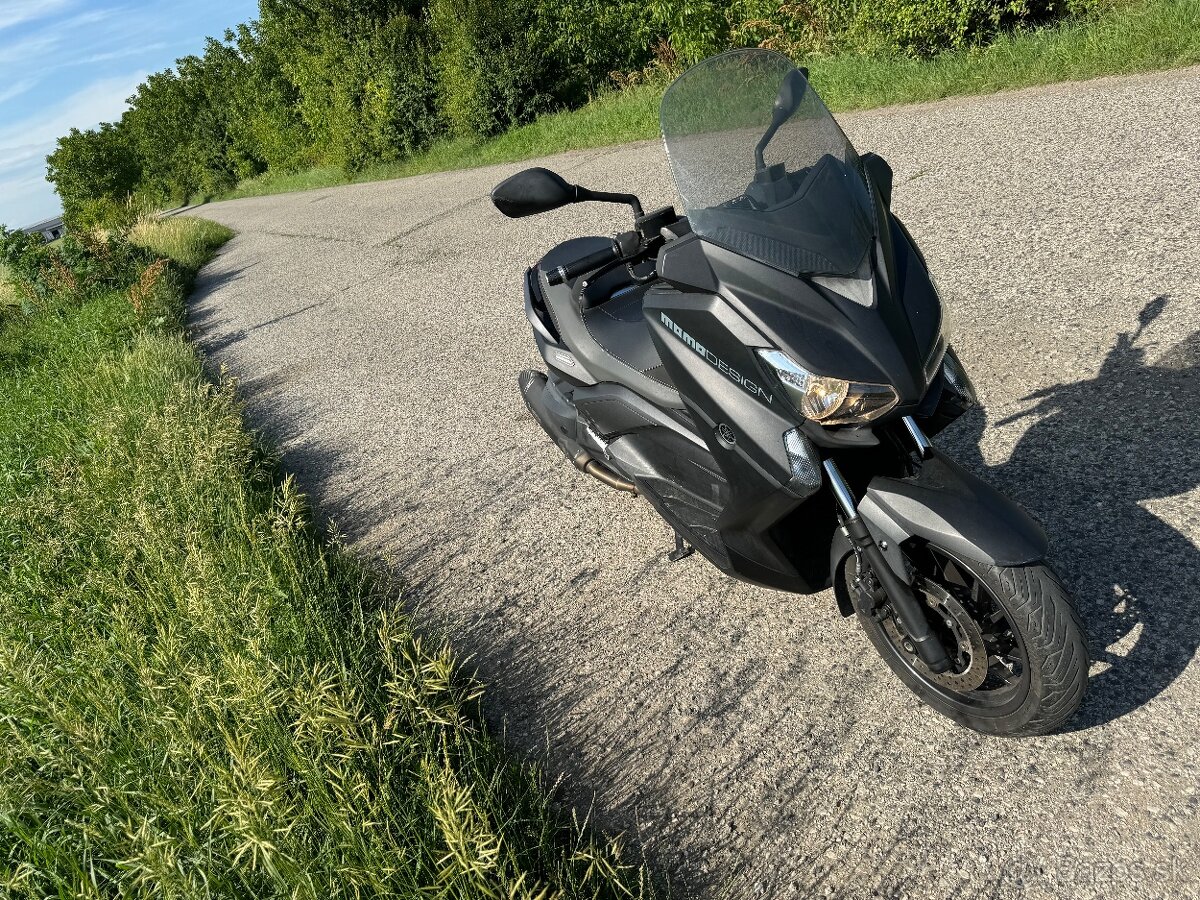 Yamaha Xmax 400 MOMO Design