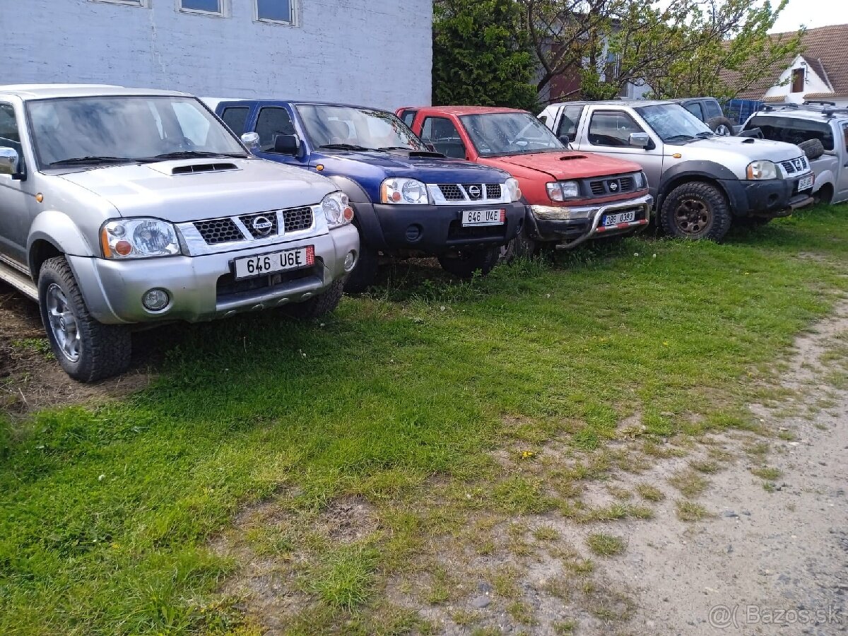 Nissan navara D22 pickup kingcab np300 DÍLY