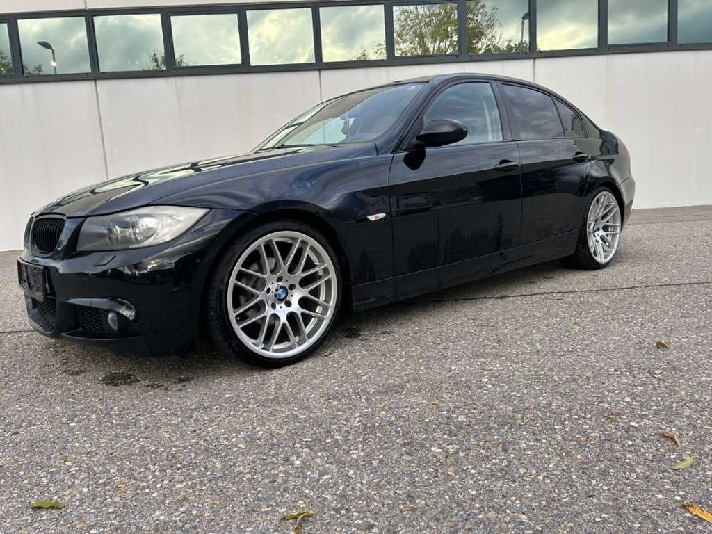 Rozpredam bmw e90 318d na diely