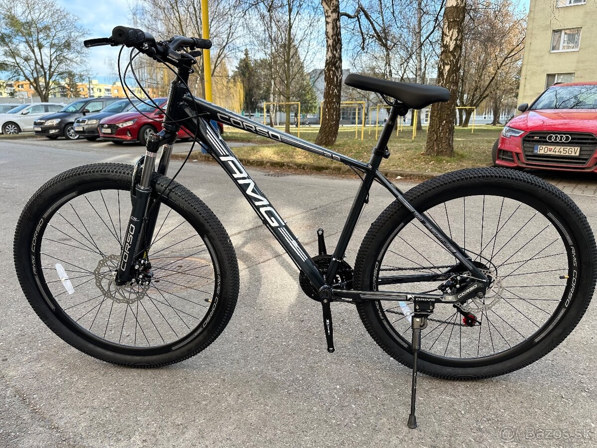 Hliníkový horský bicykel úplne novy