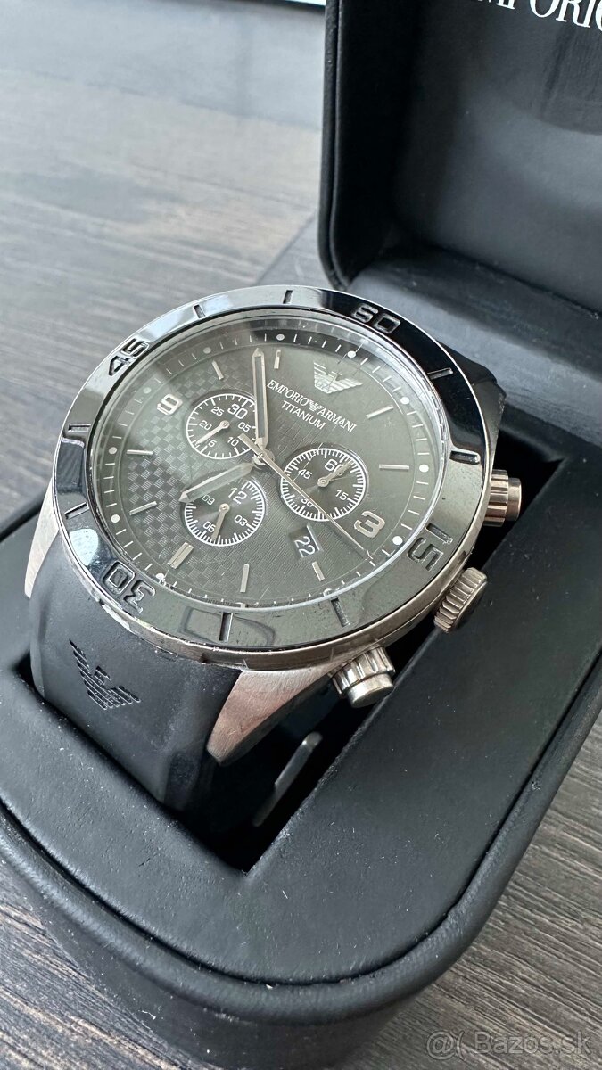 Hodinky Emporio Armani Titanium