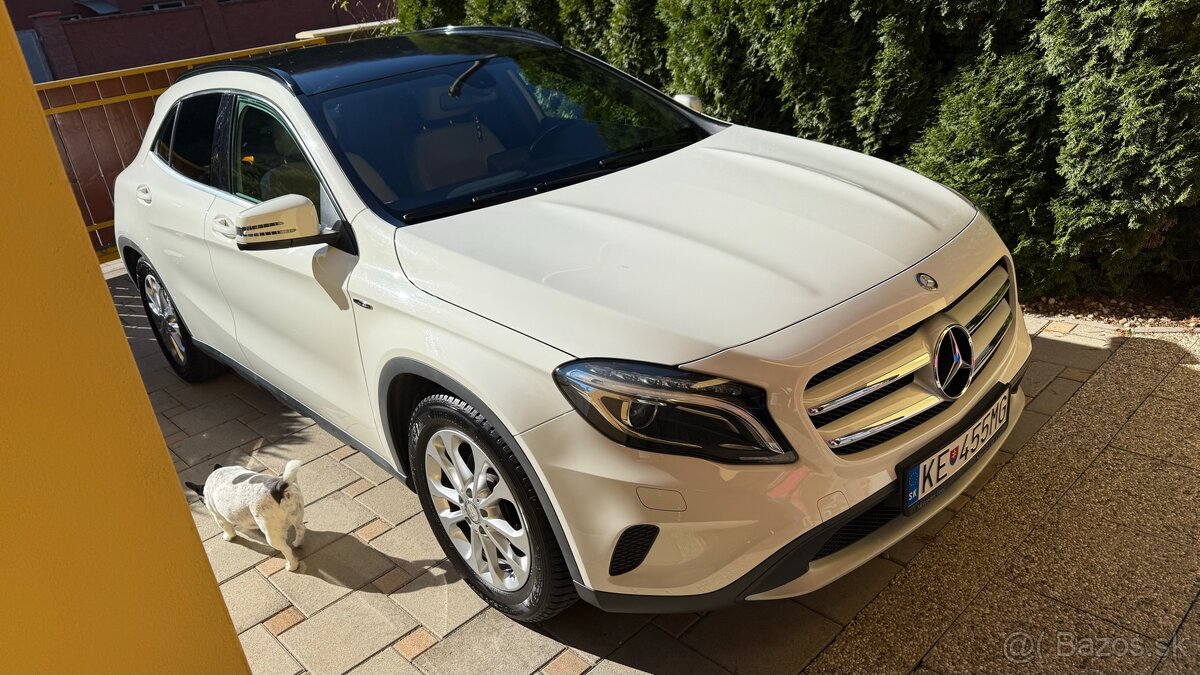 Mercedes Benz GLA