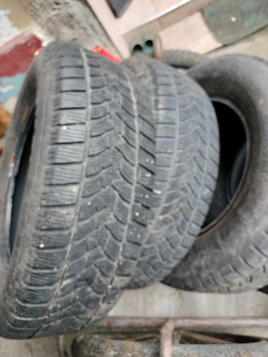 Pneumatiky 205/70 R16