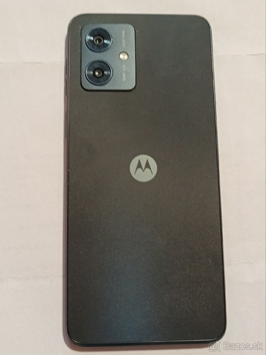 Motorola g54 smartphone