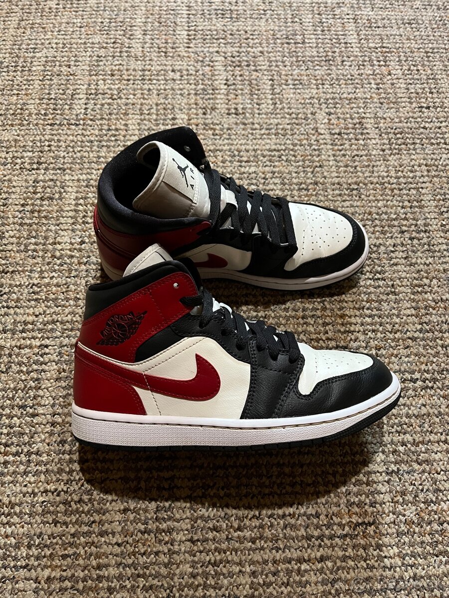 Nike Air Jordan 1 Mid