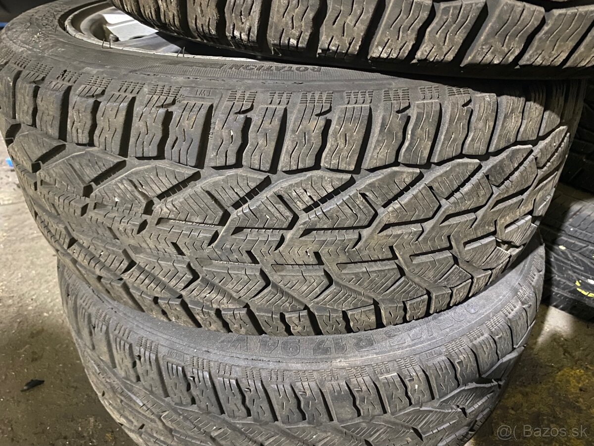 225/45R17 zimne