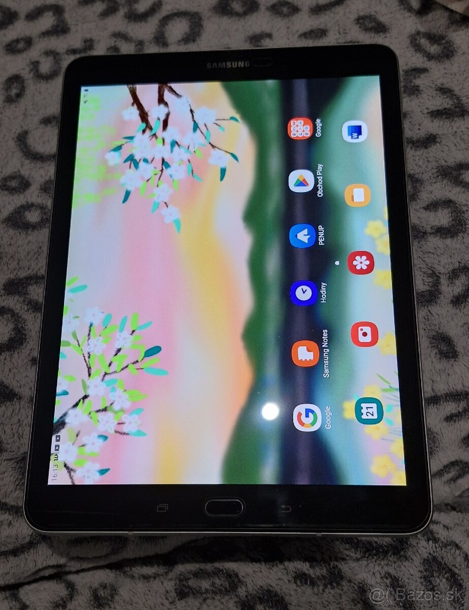 Samsung Galaxy Tab S3 + pero