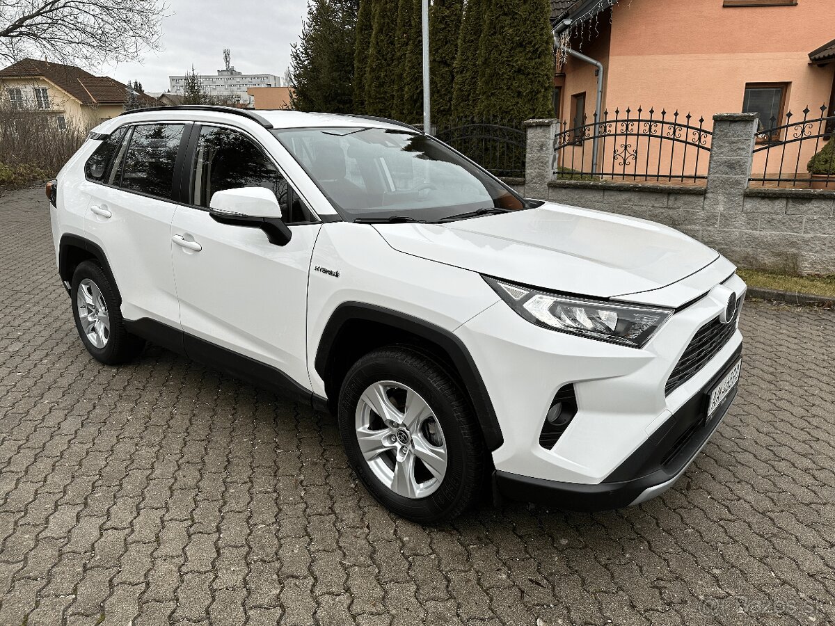 Toyota RAV4 2.5 Hybrid e-CVT Business edícia FWD