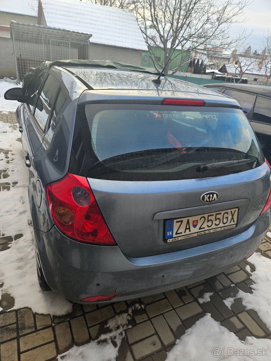 Predám alebo rozpredam kia ceed 1.6