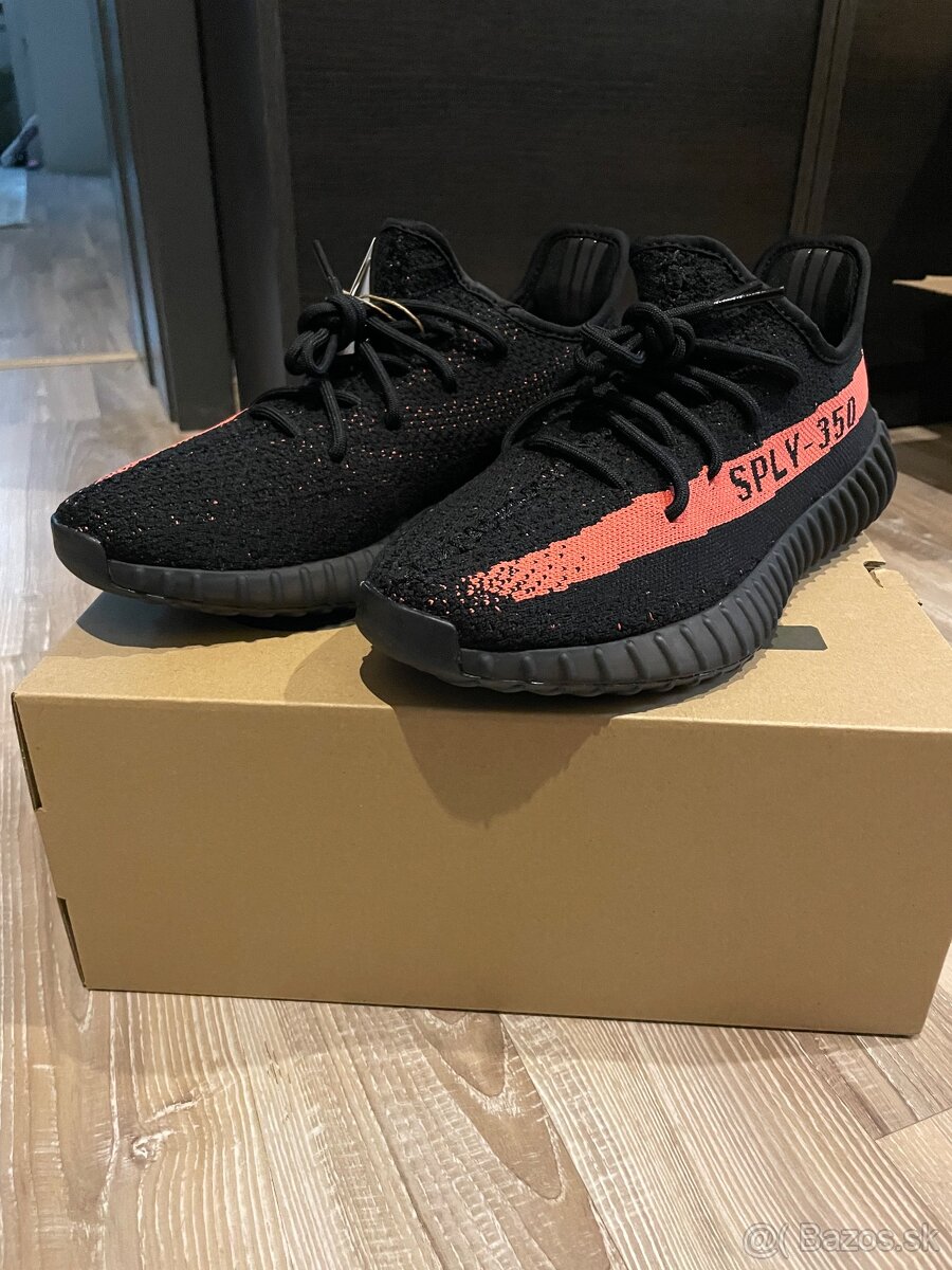 Adidas Yeezy boost 350v2 Black core red 42 velkost