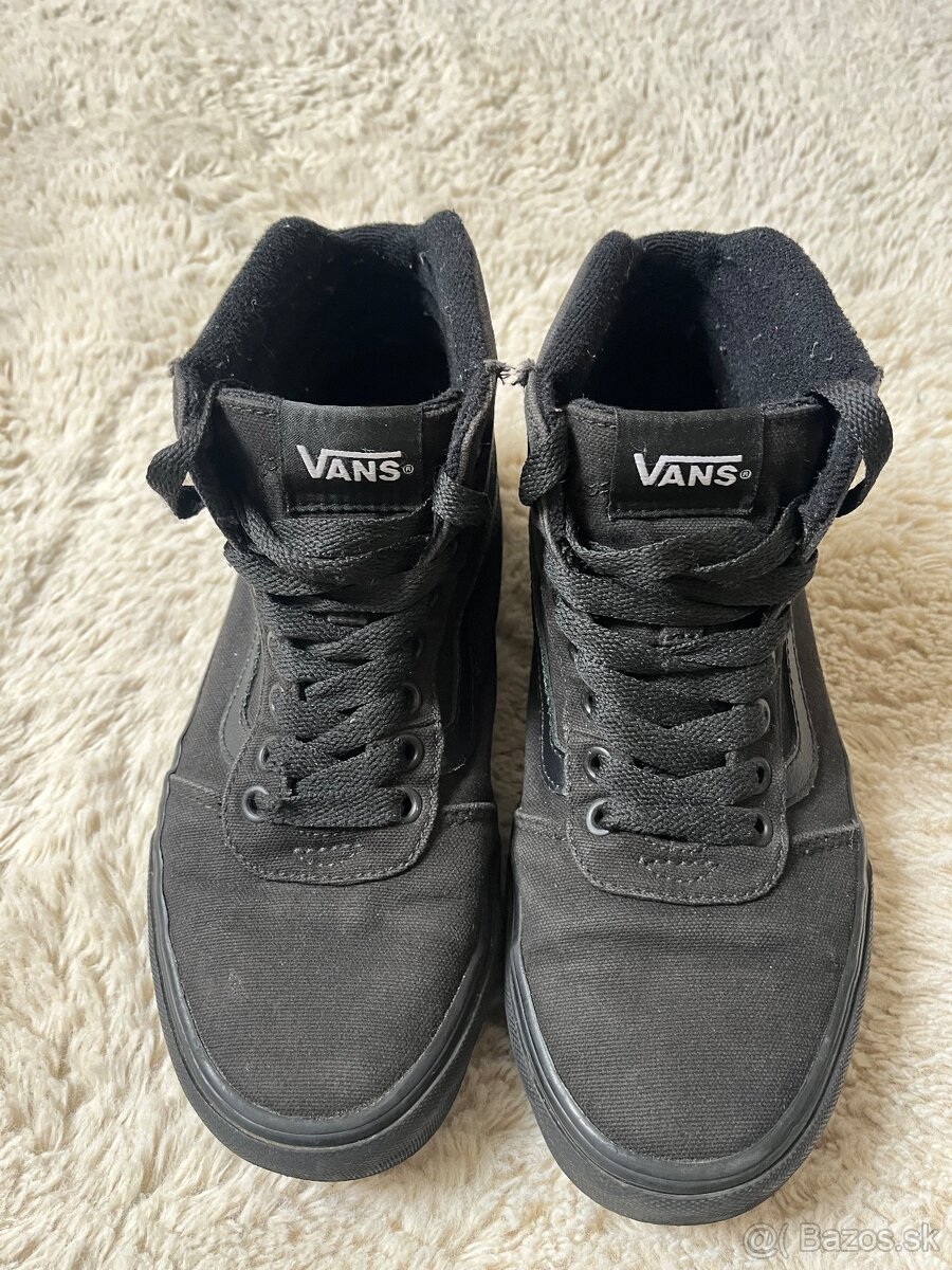 Topánky značky Vans, č.40