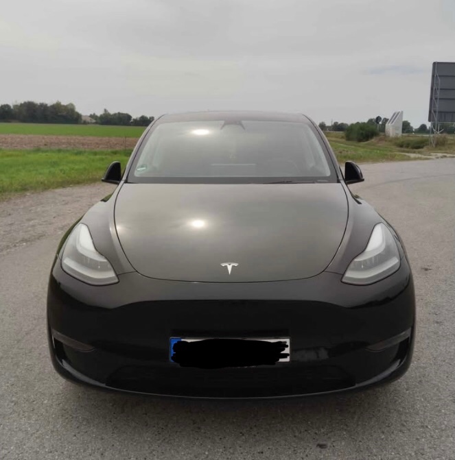 Tesla Model Y 2023 Long Range