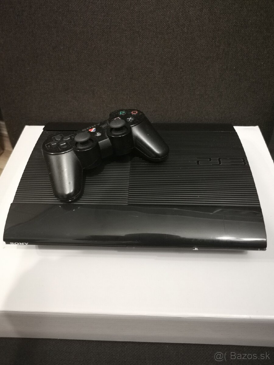 PlayStation 3 super slim 500gb