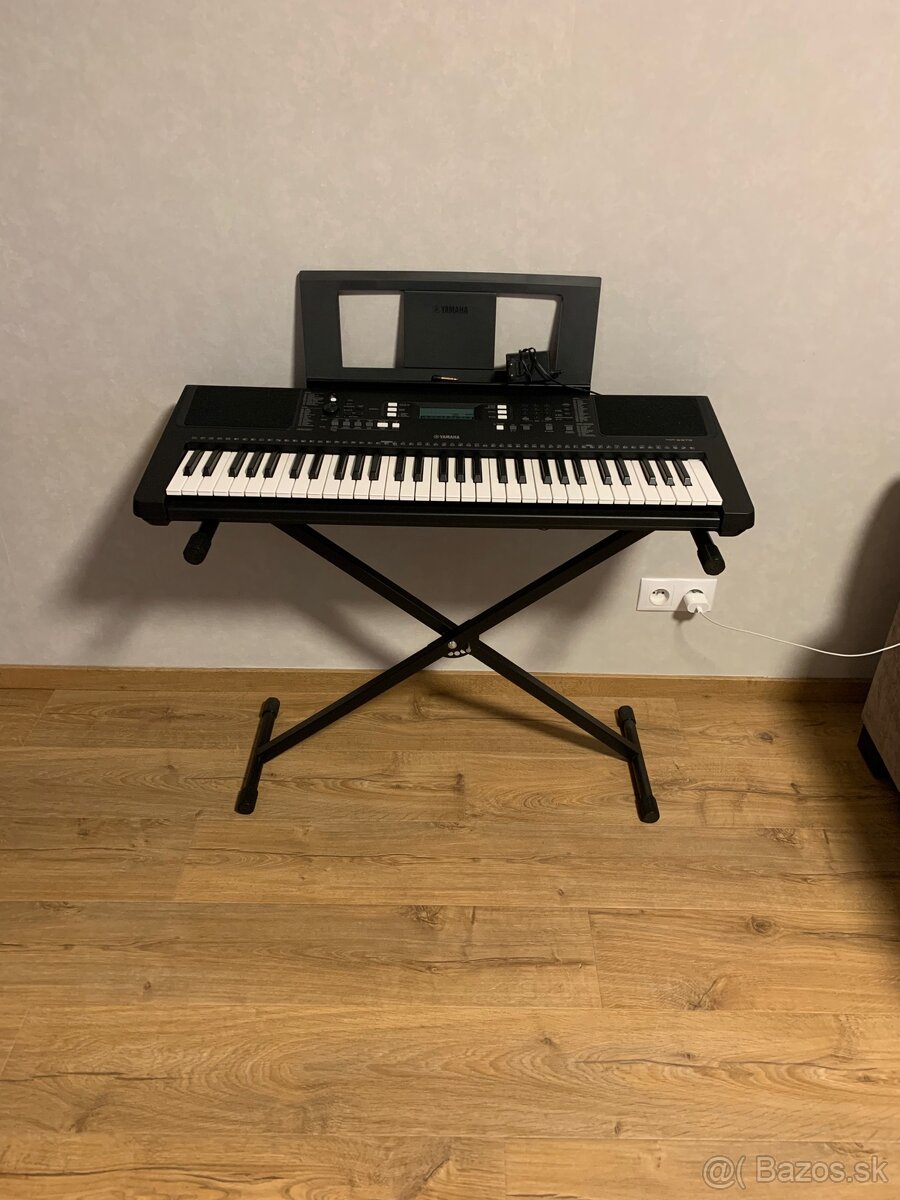 Predam Yamaha psr e 373 klavesy s dynamikou