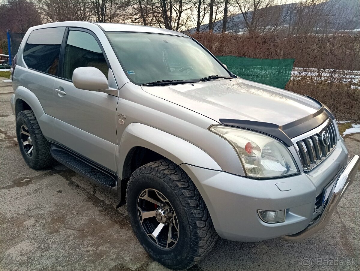 Toyota Landcruiser 3.0 D-4D 4X4 UZÁVIERKA FUL