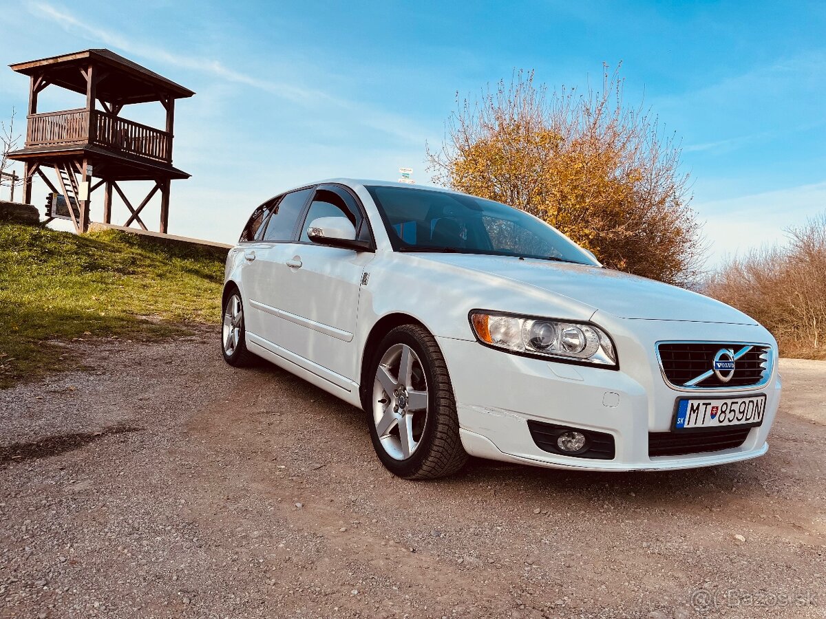 Predám vymením Volvo v50 d2 diesel 1.6 84kw