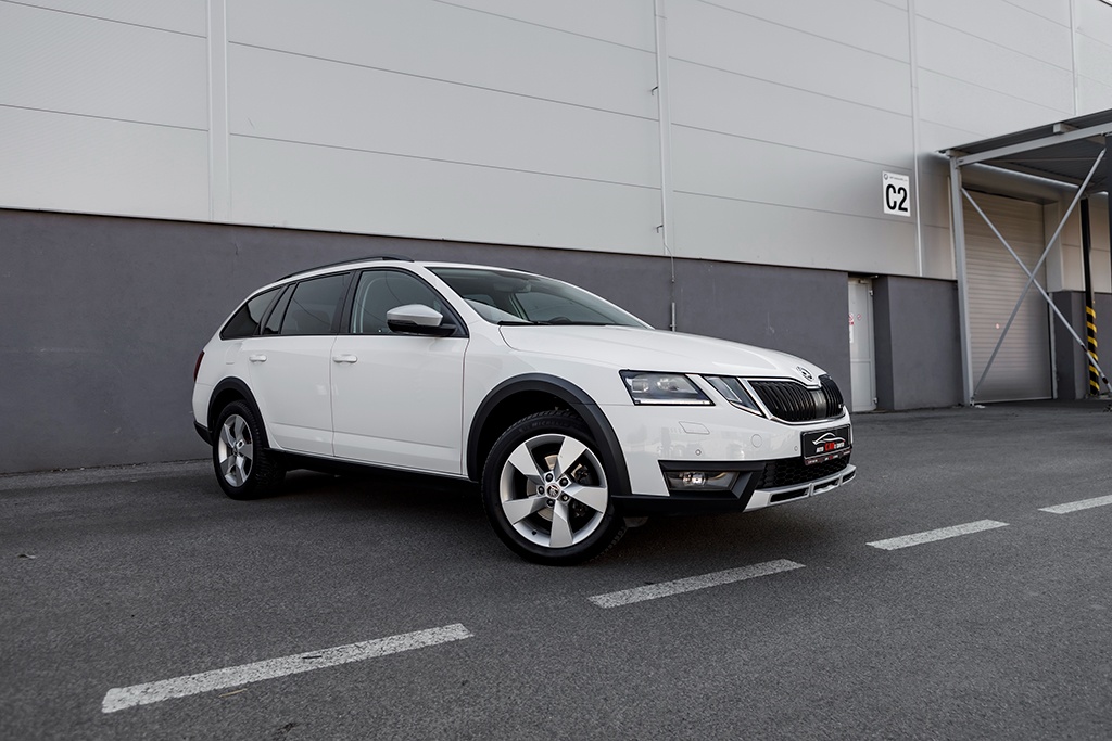 Škoda Octavia Combi SCOUT 2.0TDI 110kW DSG7 4x4 03/2019