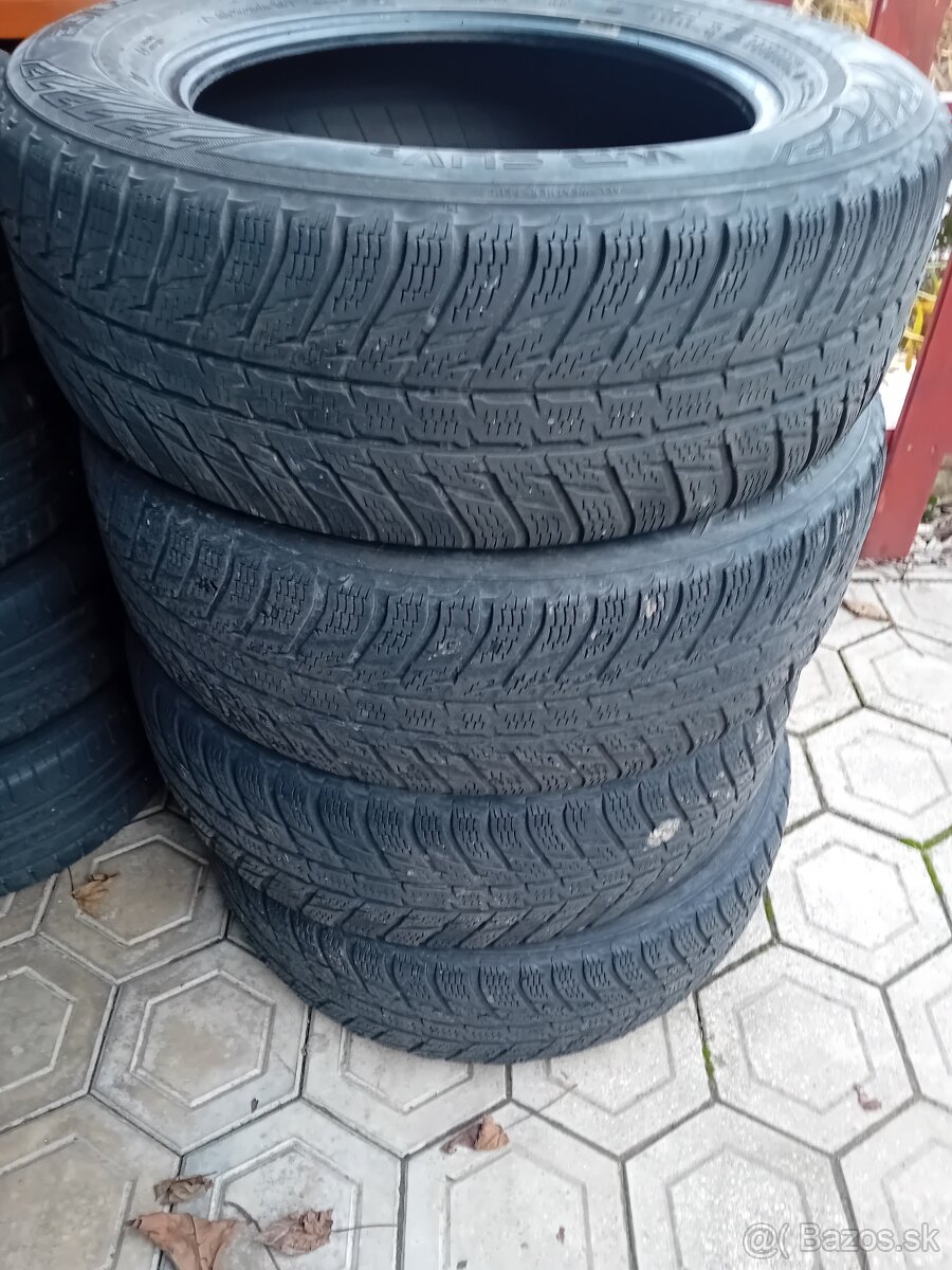 215/65 R16 zimne pneu