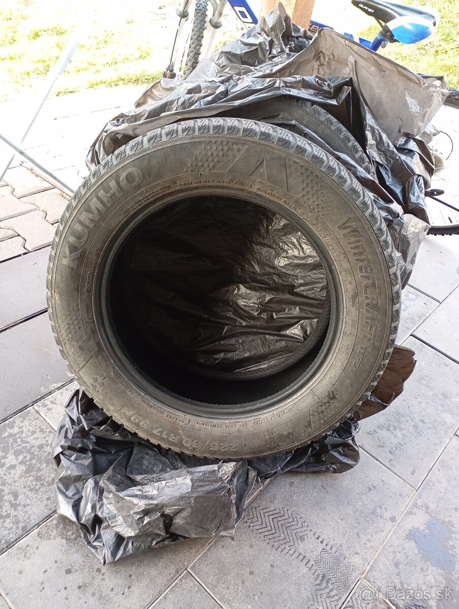 Predám zimné pneumatiky 225/60 R17