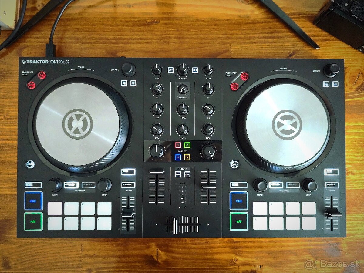 Native Instruments - Traktor S2 MK3