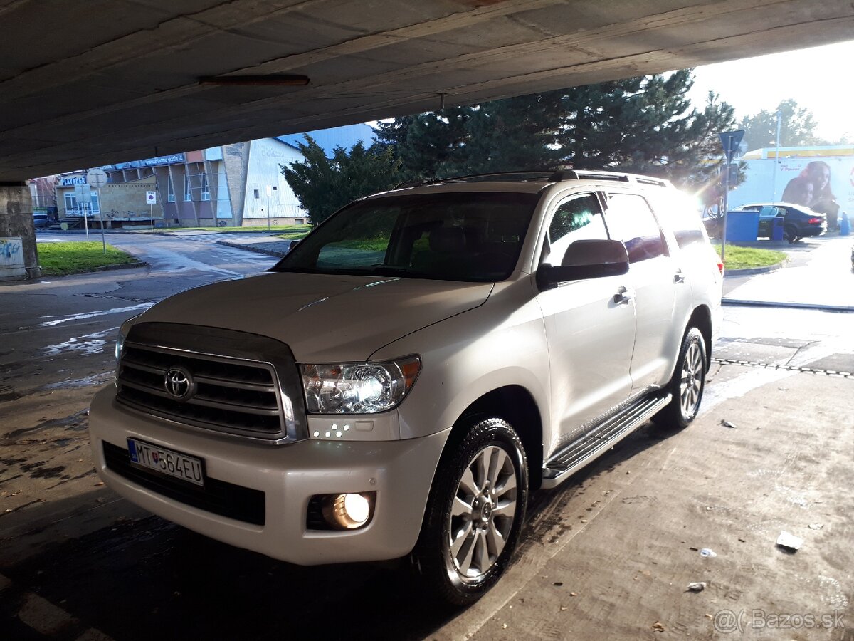 Toyota Sequoia 5.7 V8 Platinum