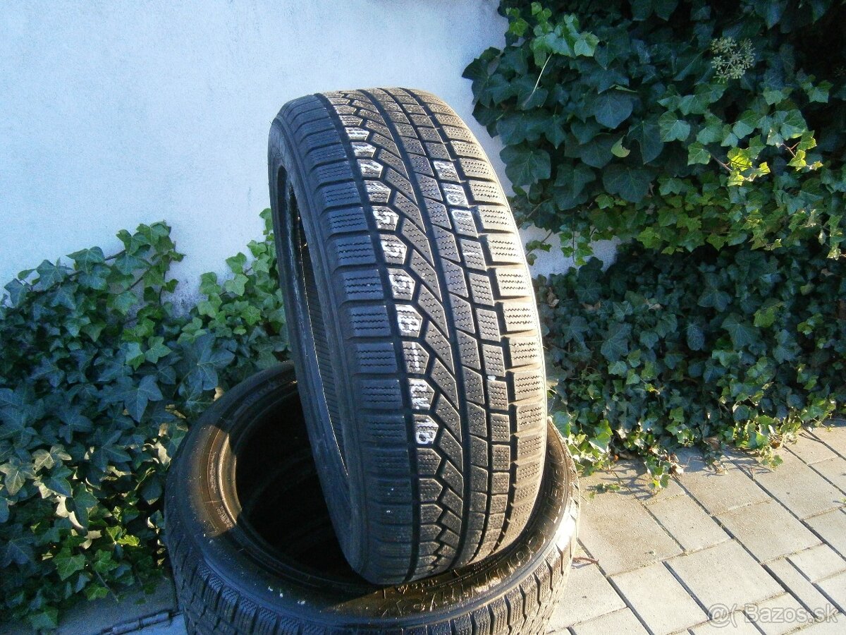 Predám 4x zimné pneu TOYO 215/55 R18 99VXL