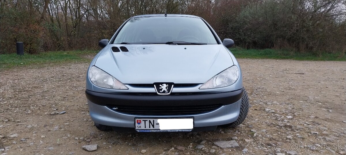 Peugeot 206 hatchback