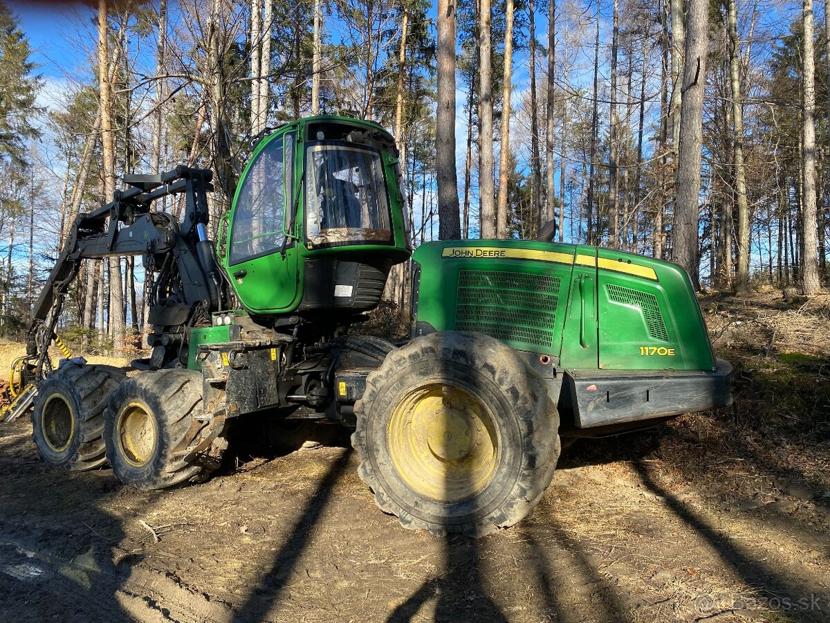 Harvestor John Deere 1170 E