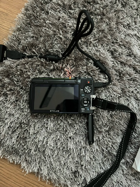 Olympus TOUGH TG-870 zelený