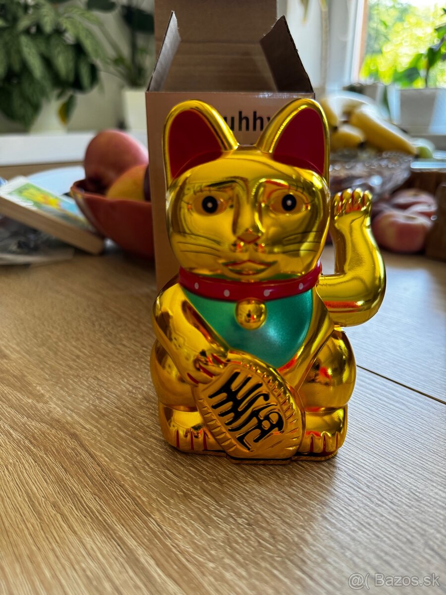 Čínska mačka maneki neko - symbol šťastia a bohatstva