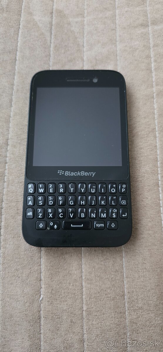 Blackberry Q5