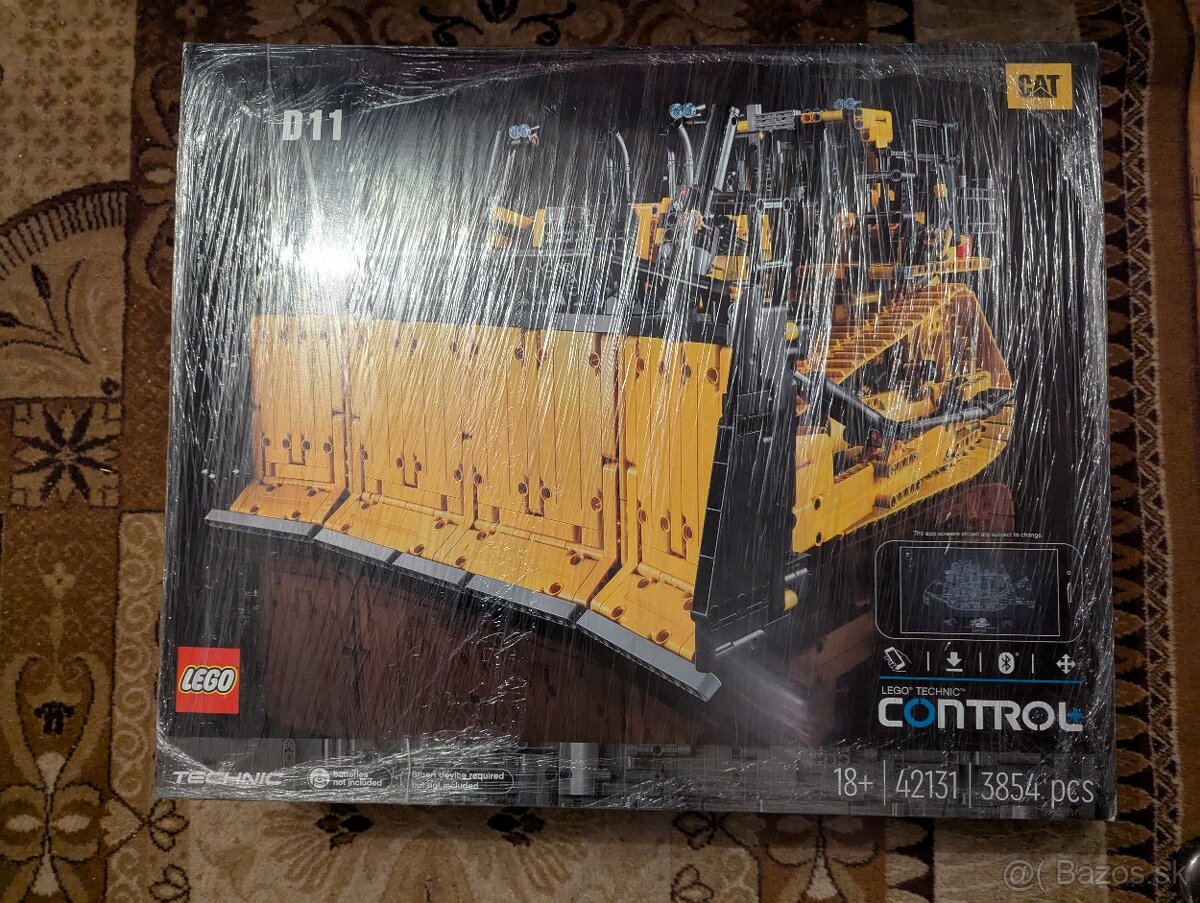 Lego Technic 42131 Buldozér Cat D11